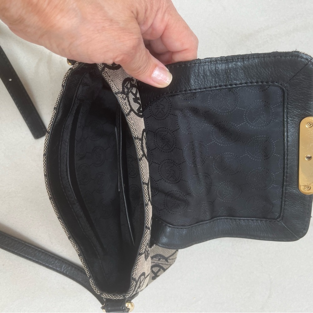 Michael Kors Black Logo Crossbody Bag - Picture 6 of 6